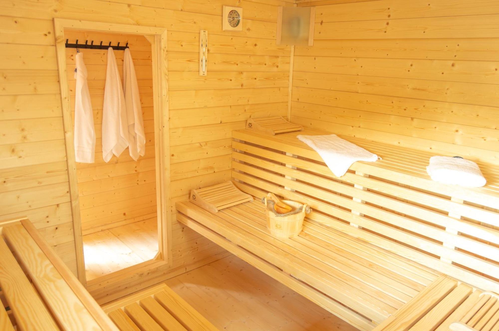 Design Trifft Harmonie Nahe Triberger Wasserfaelle Triberg im Schwarzwald Extérieur photo